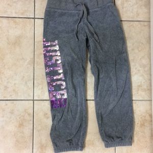 Gray sweatpants for girls!!! 🤩🤩🤩